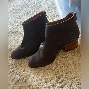 Seychelles dark gray booties size 9